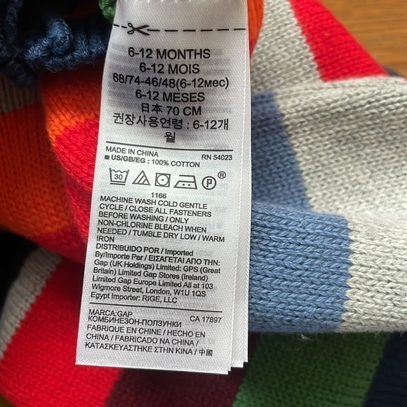 NWT Baby Gap Sweater One Piece 6-12 months - Picture 2 of 2